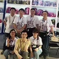 Team di vendita del produttore di borse Vancharli