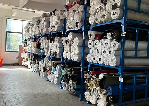 Entrepôt de matériaux du fabricant de sacs étanches