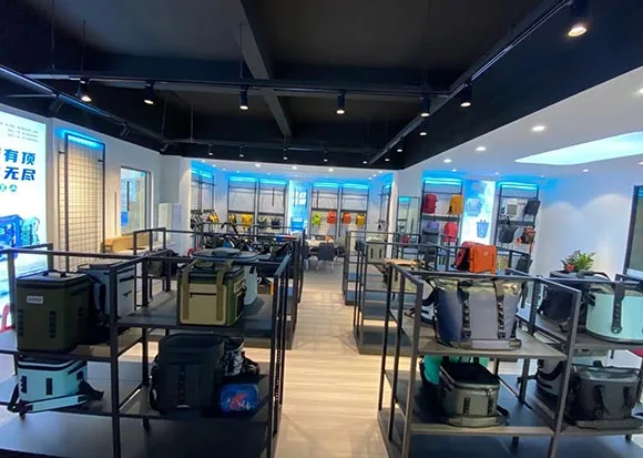 Salle d'exposition du fabricant de sacs étanches