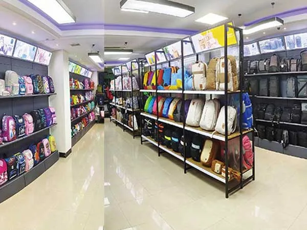 Sala de exposición de bolsos Vancharli