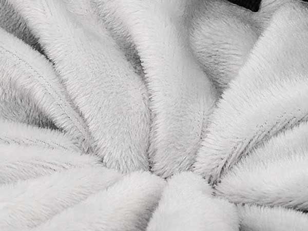 Chalk Bag With Fleece-Lined Interior