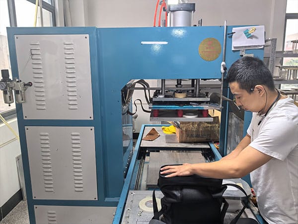 High-Frequency Welding for Seamless Shaping