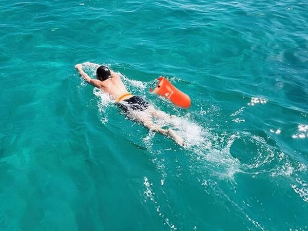 High Visibility and Reflective Design