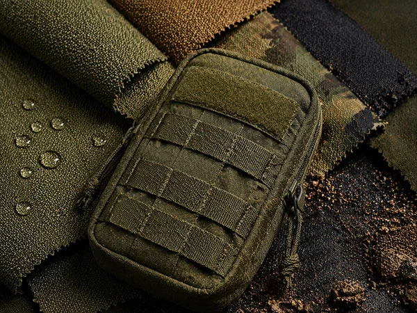 Bolsas Táticas 15 Materiais duráveis e resistentes à abrasão