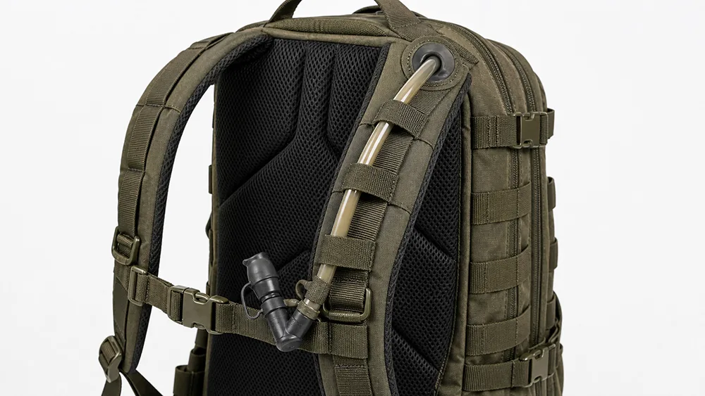 Tactical Hydration Pack Design: Bladder Compartment, Tube Routing, and Outdoor Use 4 Tube Routing Design Left Right Center and Shoulder Strap Control