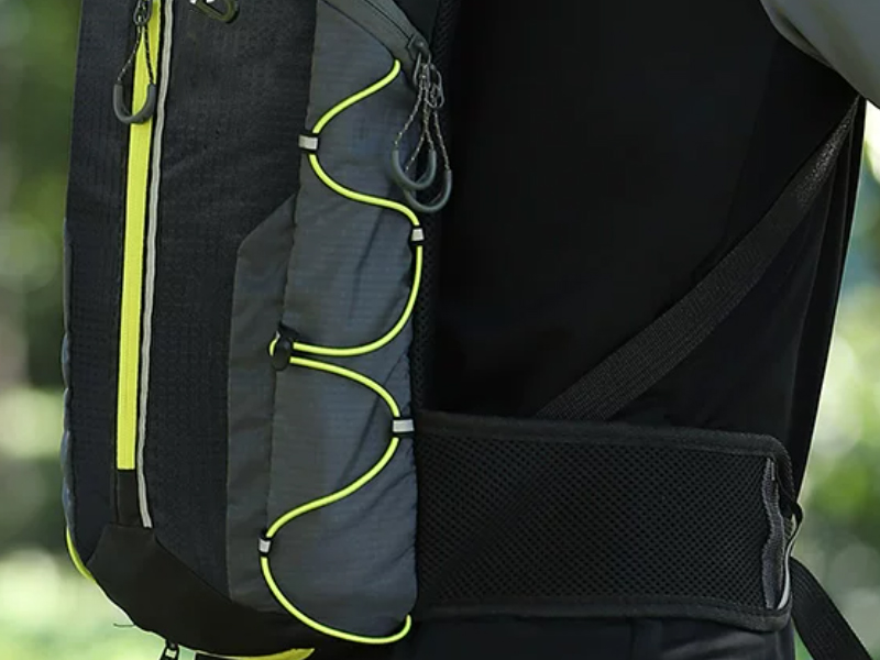 Cycling Backpacks 12 1. Less Movement While Riding on a cycling backpack bag