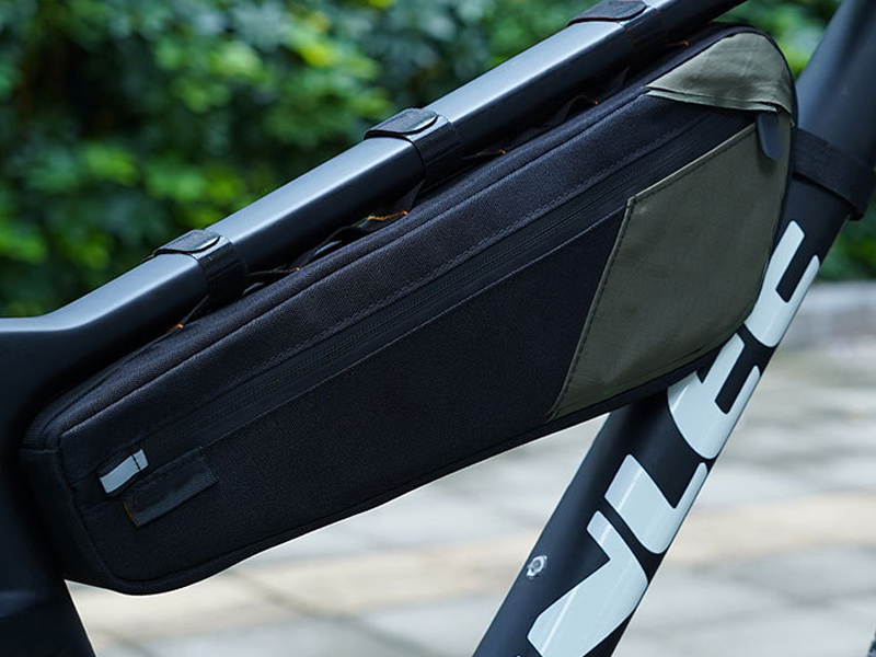 Bike Frame Bags 13 Gear Close to the Bicycle’s Center on a bike frame bag