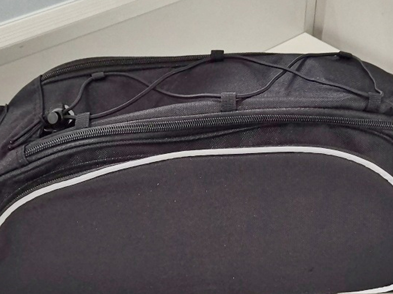 Zippered Access from Above on a bike trunk bag